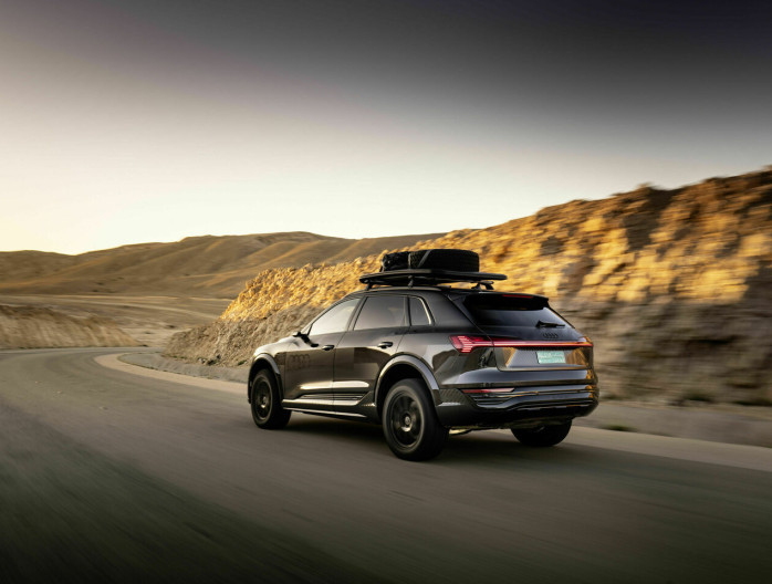 Audi Q8 e-tron edition Dakar